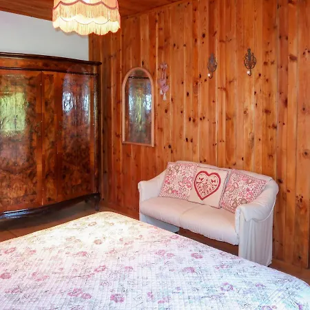 Locazione Turistica Grand Haury Apartment